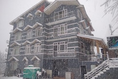 Hotel Pinewood Inn Manali, Manali
