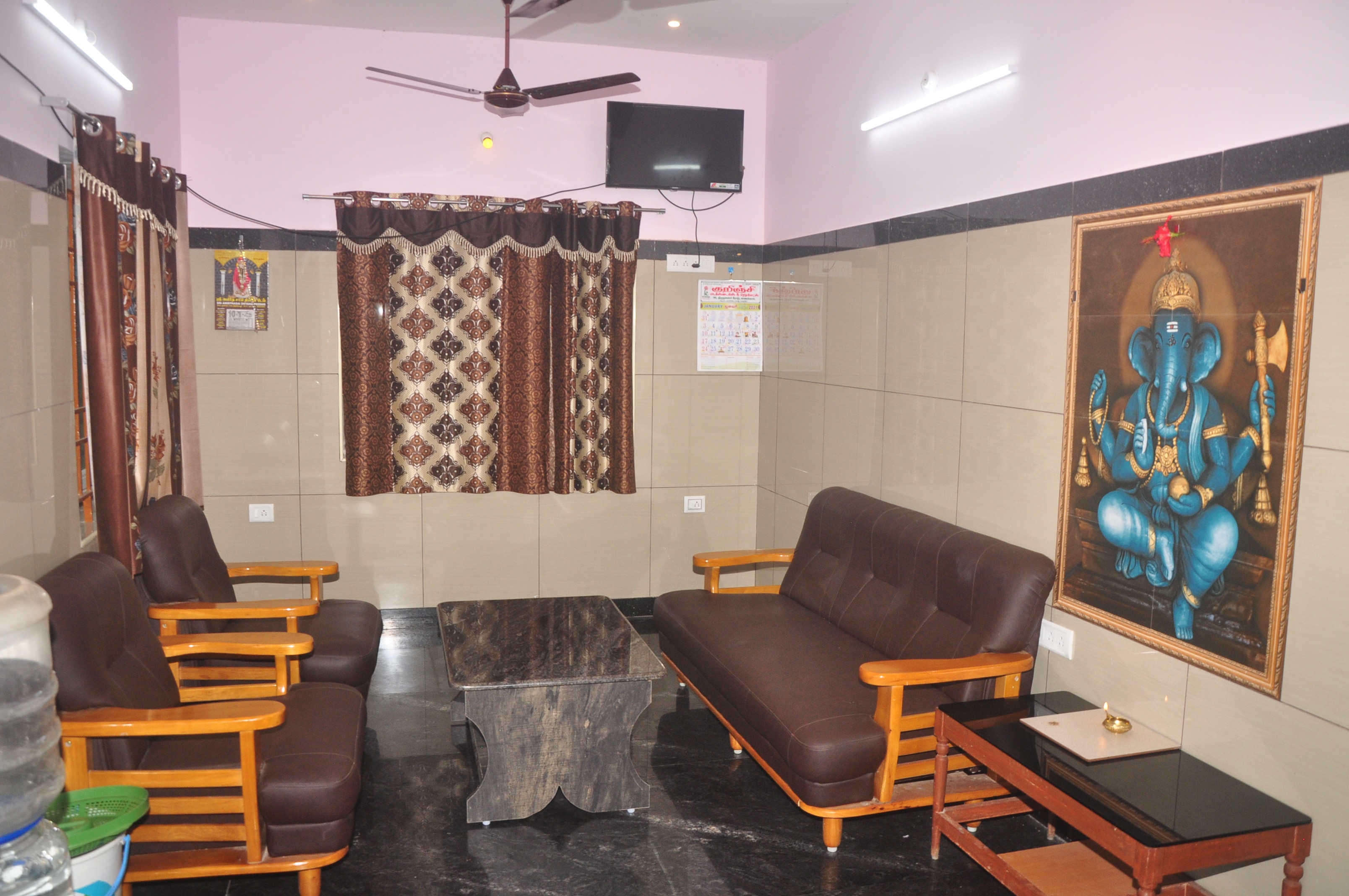 Hotel Aishwariyam Thirukadaiyur - Tap to explore photos