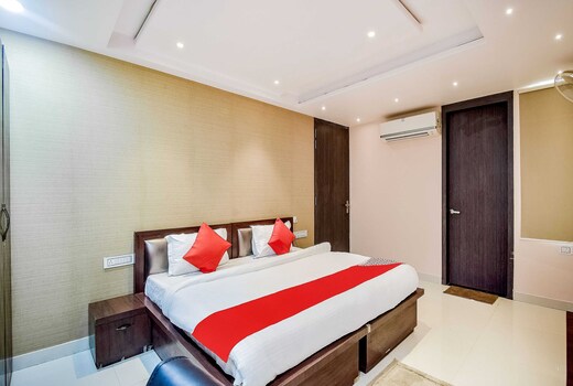 Hotel O The Moody Moon Hotel