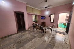 Holiday Home Madurai Bharathi Nagar FF, Madurai