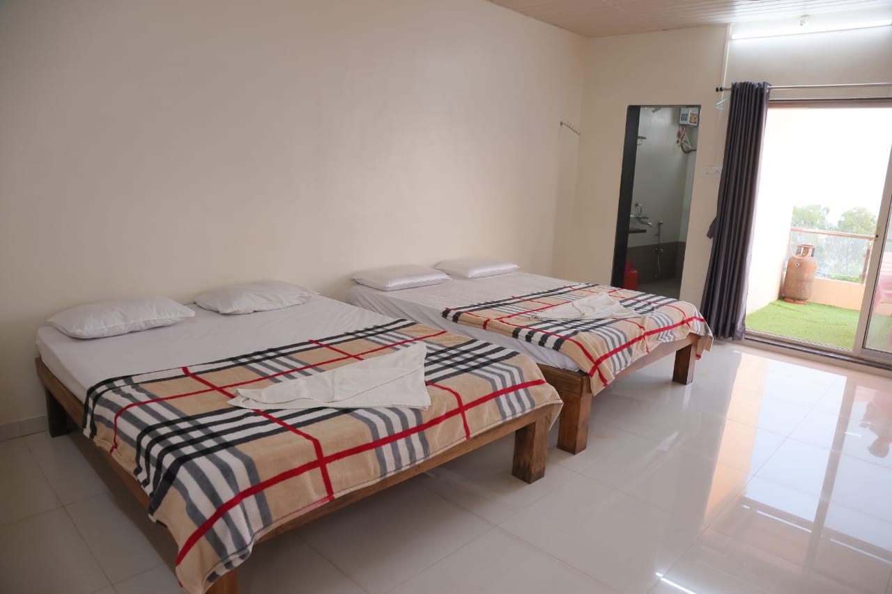 GROUP ROOM 1