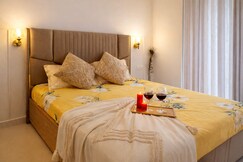 5 Luxury 2BHK Jacuzzi near metro Serene Stay, Gurgaon