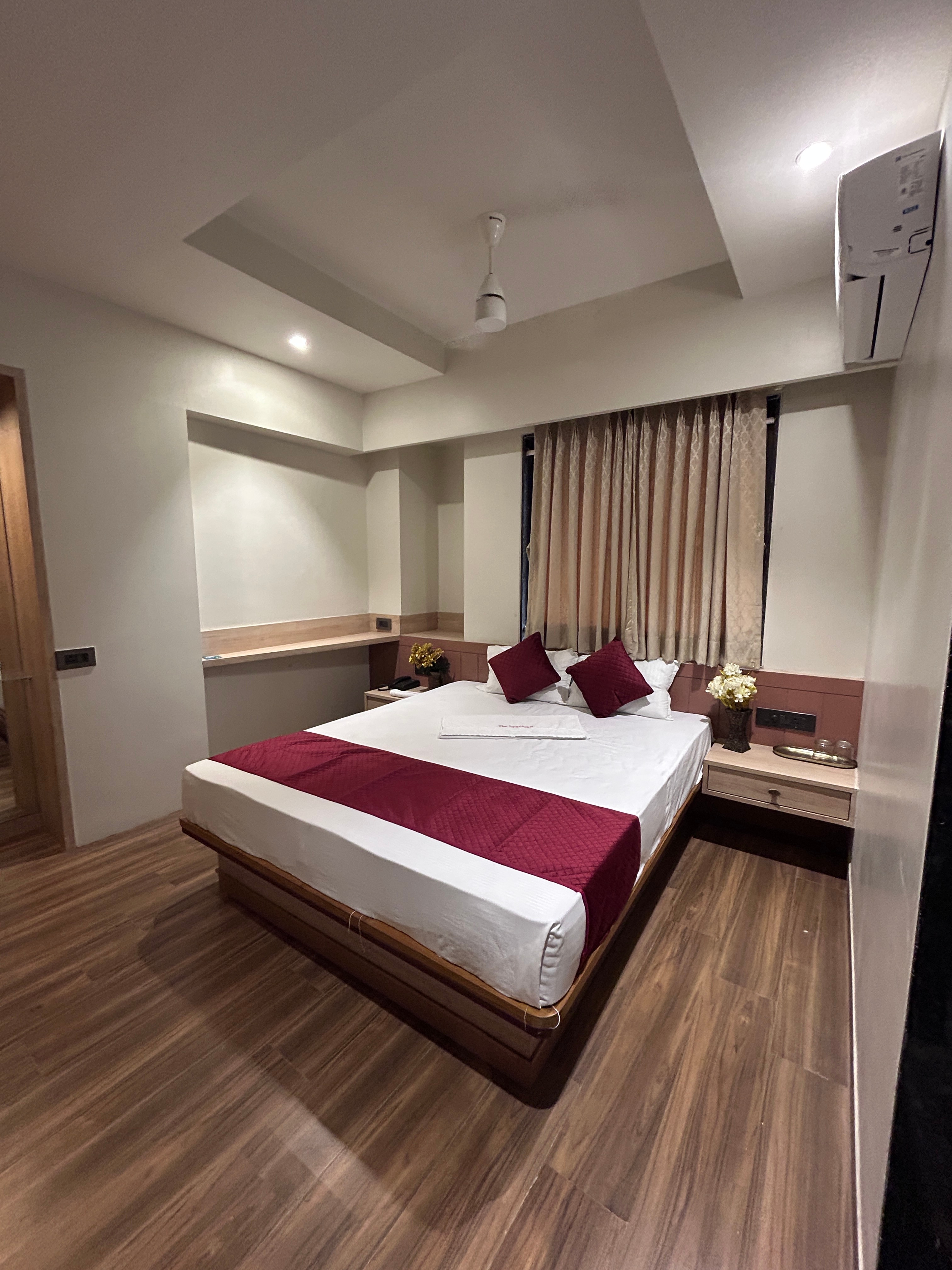 Hotel Dhanashri - Tap to explore photos