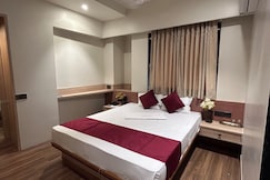 Hotel Dhanashri, Solapur