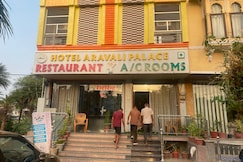 Hotel O Aravali Palace, Udaipur