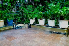 Lutyens Imperial Heritage Spacious Apt JorBagh, Delhi