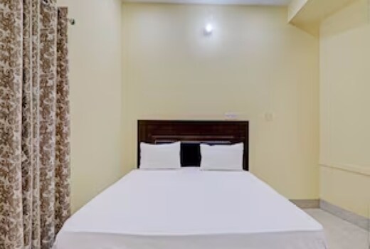 Hotel O Home Singhs Delight