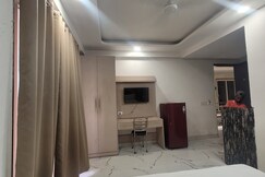 Ryoko Stays Modern Studio Opp Medanta Sector 39, Gurgaon