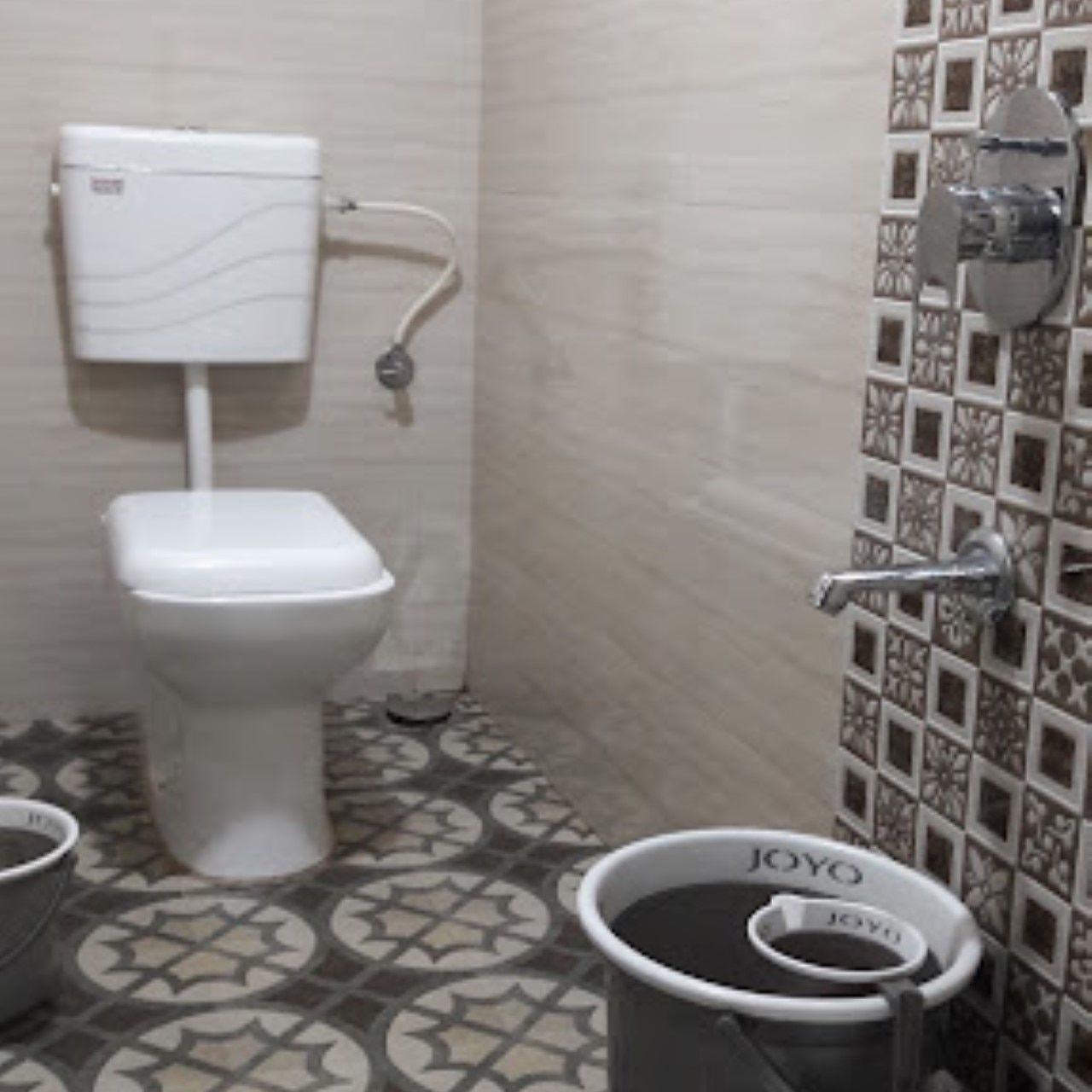Hunjar House Hotel MATHERAN - Tap to explore photos