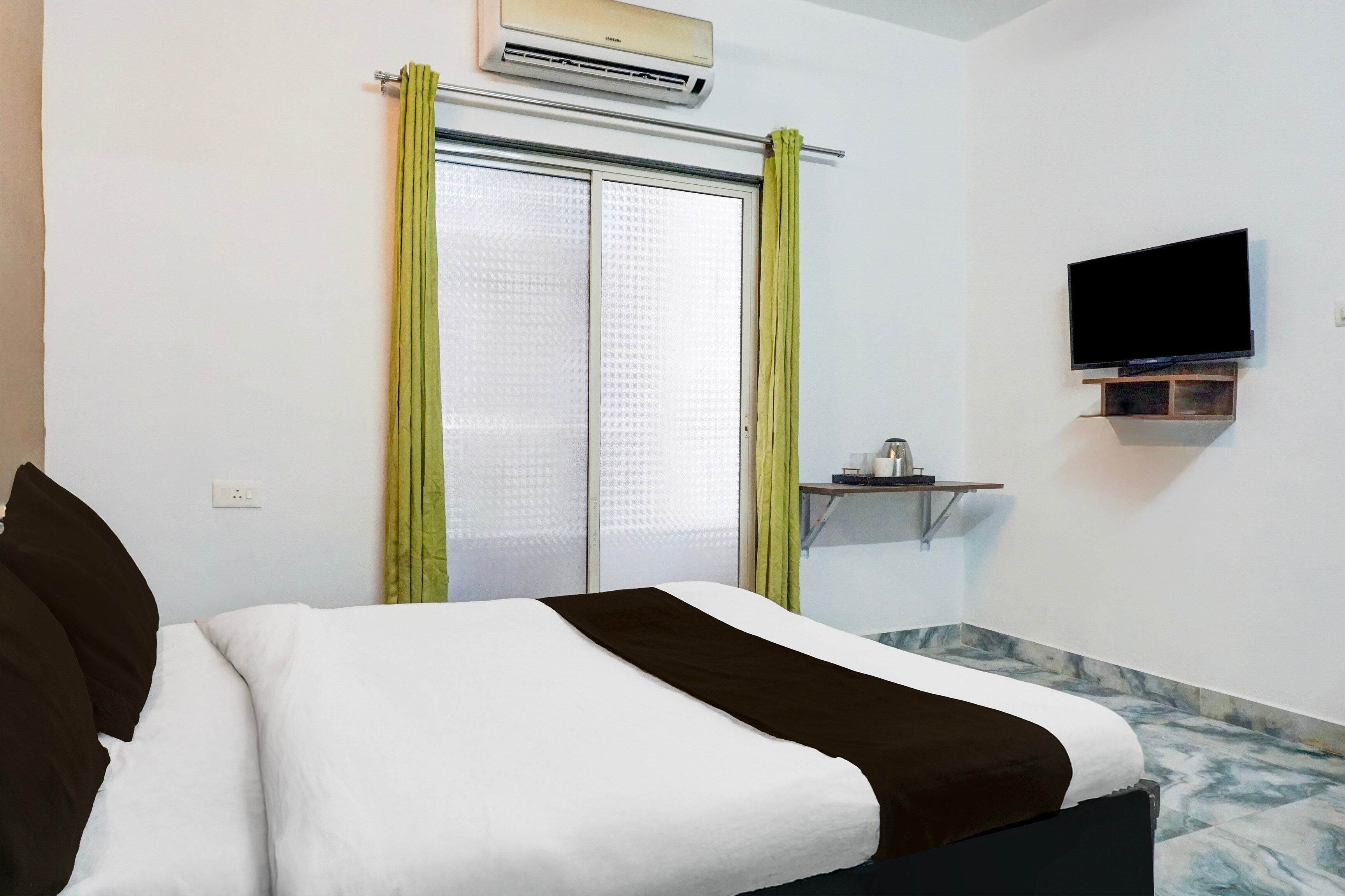 Super Hotel O Dhanori Near Pune Airport 2