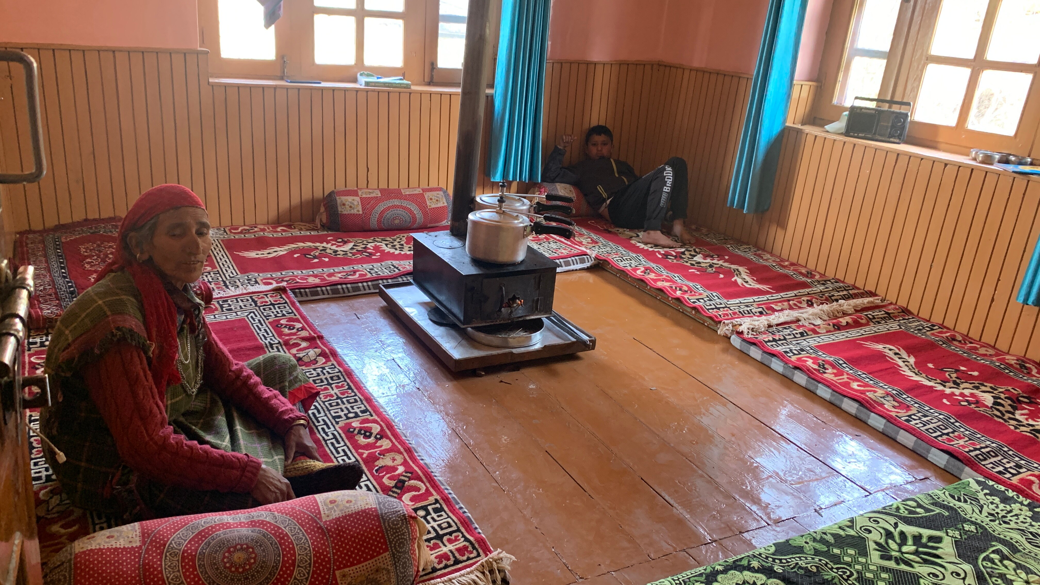 Lost in Woods Homestay - Tap to explore photos