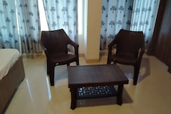 Rudraksh Hotel & Restaurant, Shajapur