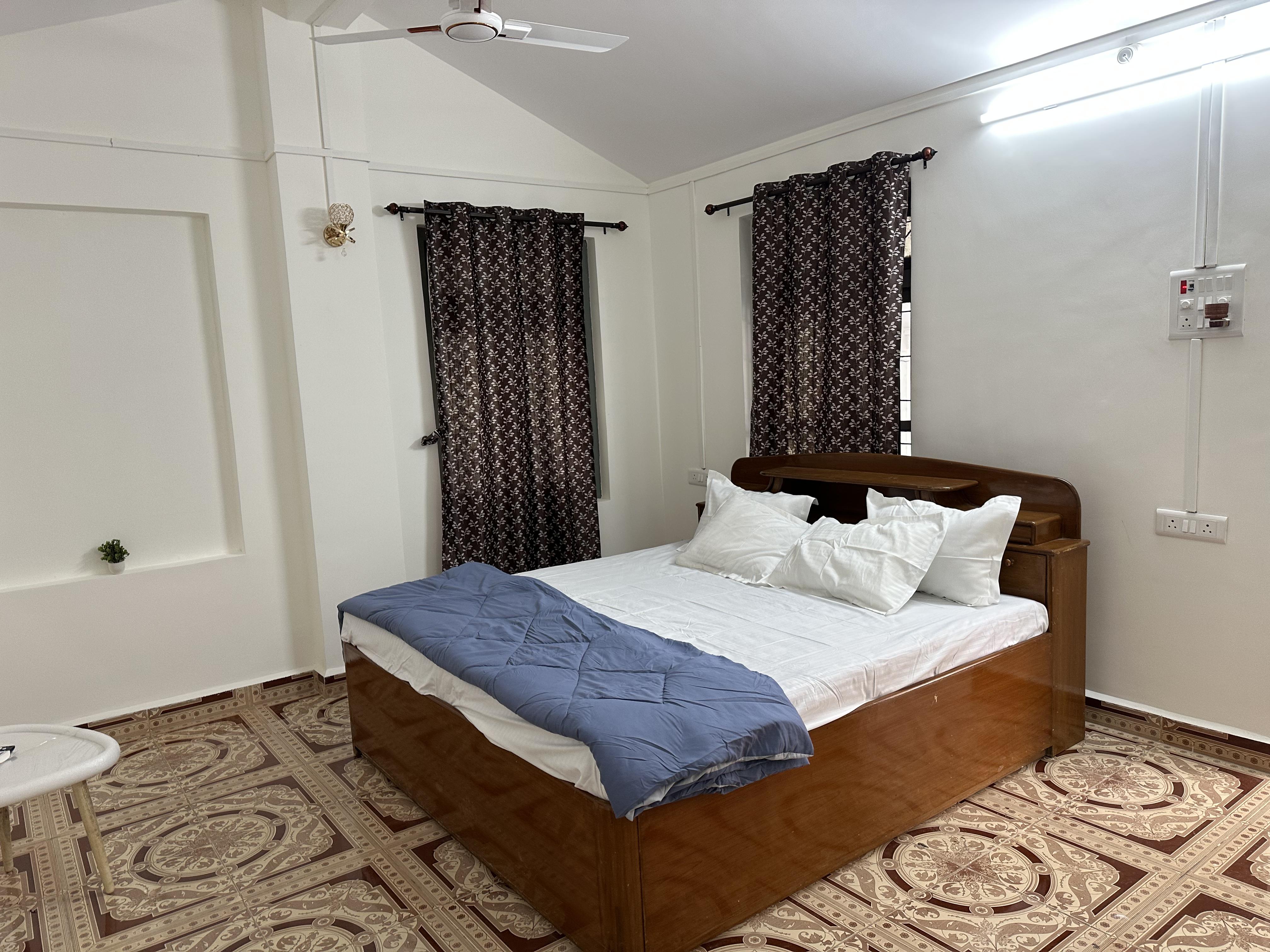 Tarkar Rooms - Tap to explore photos