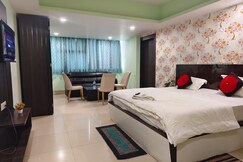 RAJ MAHAL ROOM AND BANQUET HALL, Patna