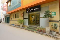 Hotel Aeroporto Delhi Airport by PMH, Delhi