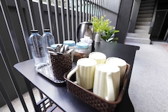 RQ Bangkok Huai Khwang by Collection O, Bangkok