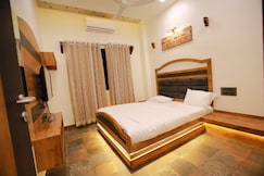 HOTEL VIKRANT, Lonar