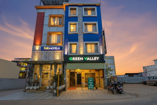 FabHotel Green Valley