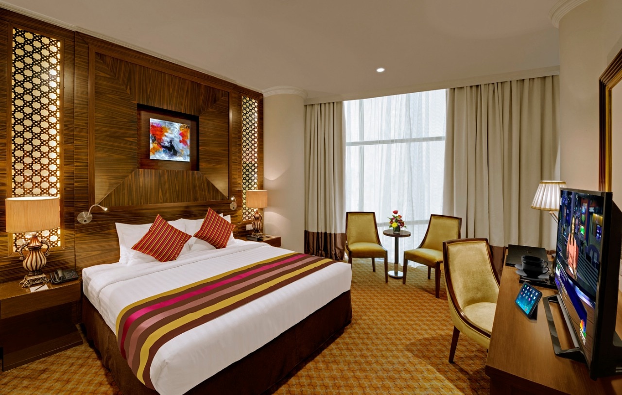 Standard Twin Room with Bathtub