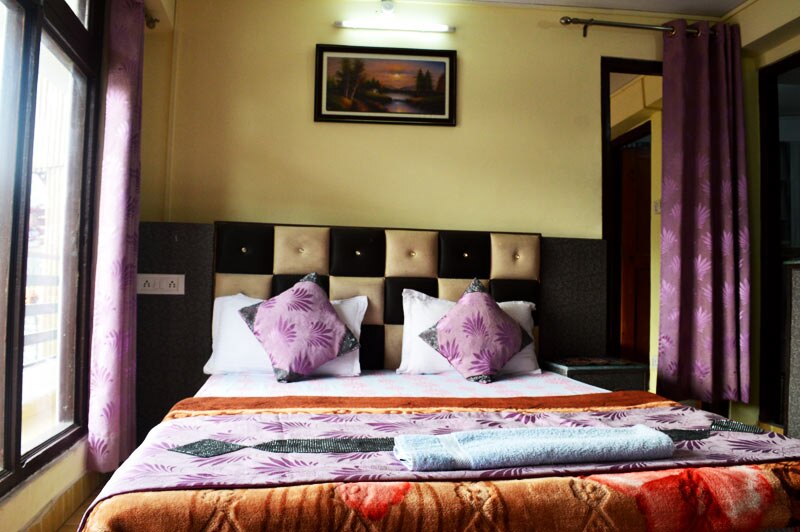 Manas Homestay - Tap to explore photos