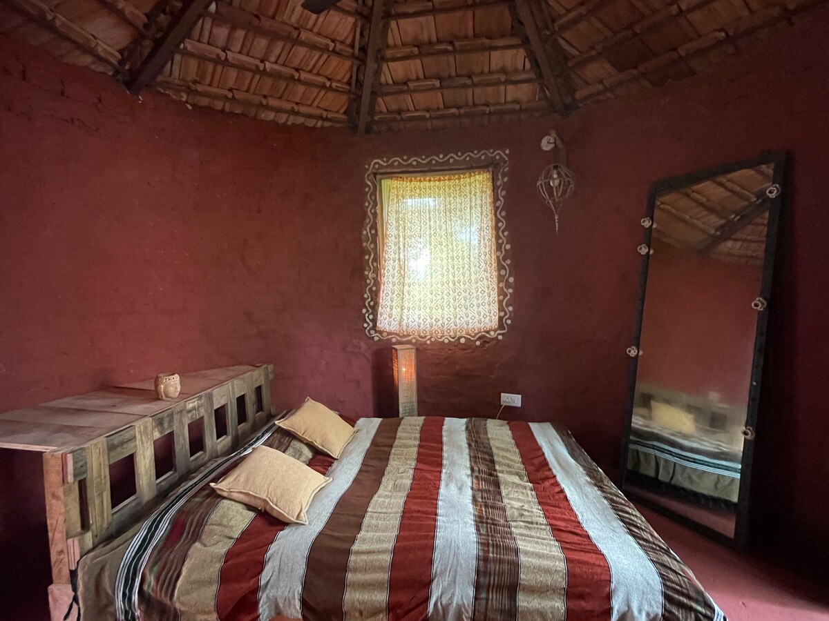 Purrom- Self Healing Center - Tap to explore photos