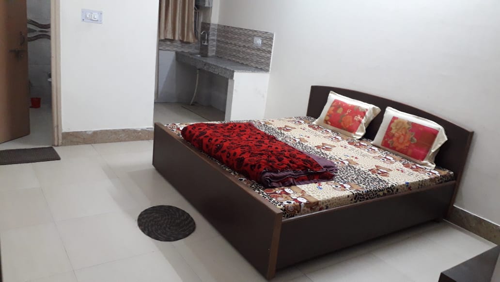 Vrinda Dham Guest House - Tap to explore photos