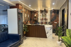 FALLS STREET by DC HILLS, Rishikesh