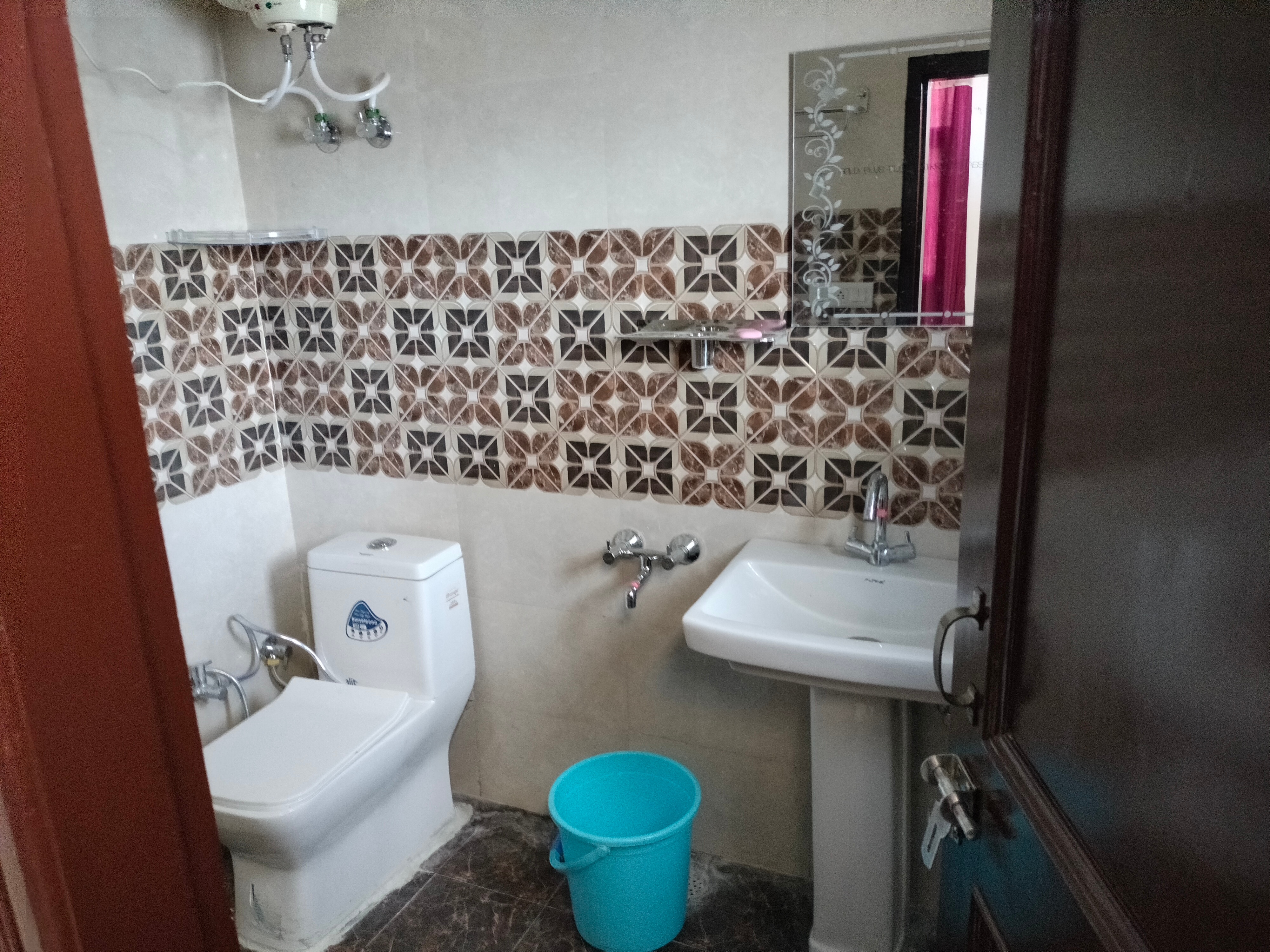 Pal Homestay Shimla - Tap to explore photos