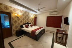 Queens Homestay | Near Medical College, Neyyattinkara