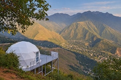 North Cliff Retreat by Stay Pattern - Paragliding Point, Srinagar