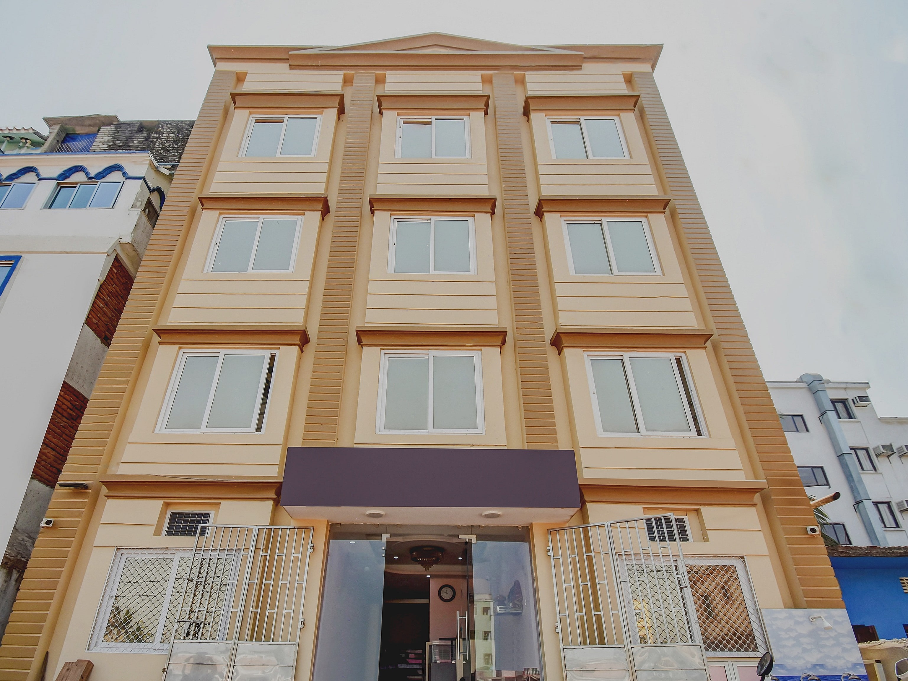 Hotel O Dev Bhumi - Tap to explore photos