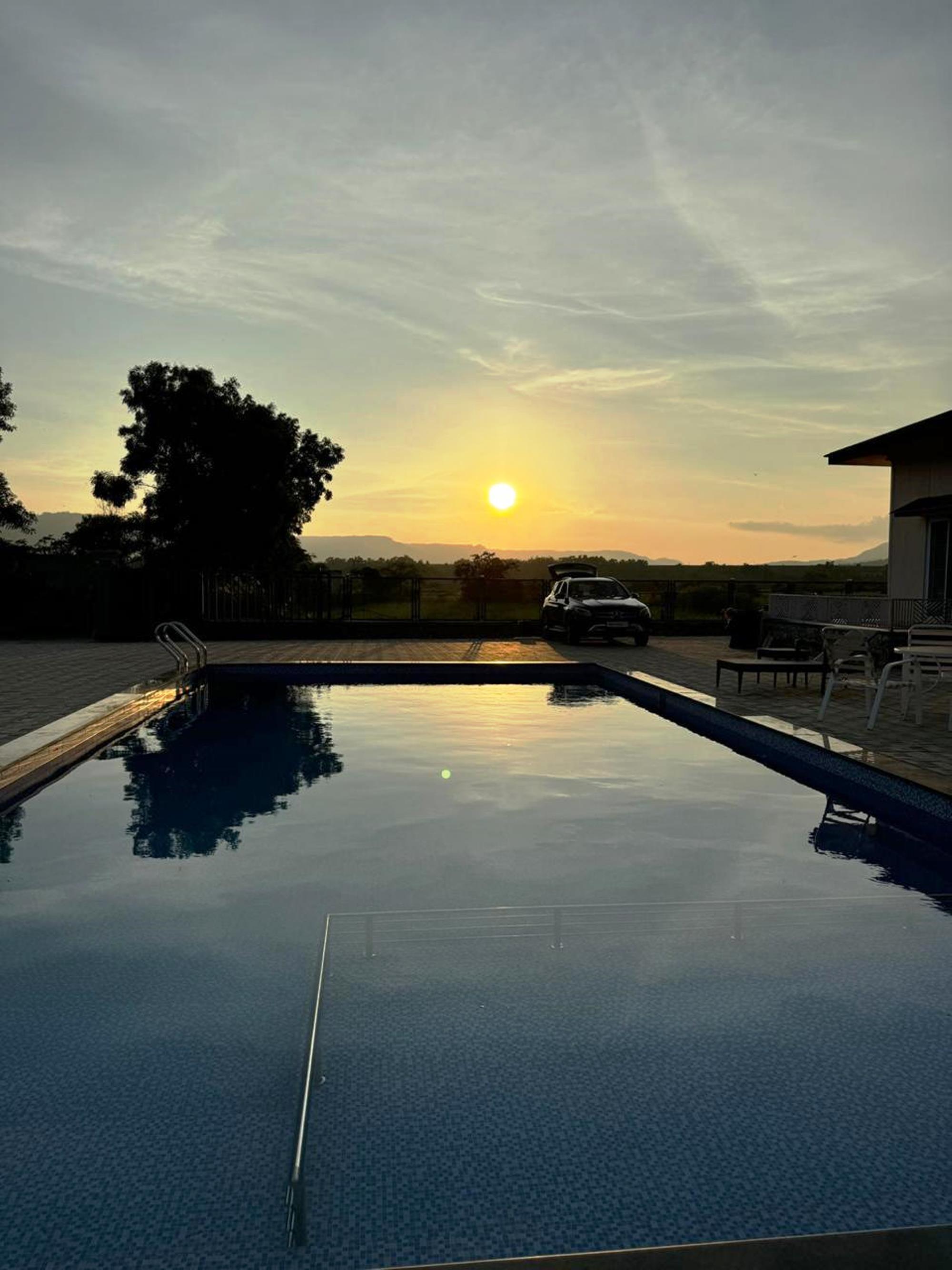 Casa Grande 5 BHK Villa - Tap to explore photos