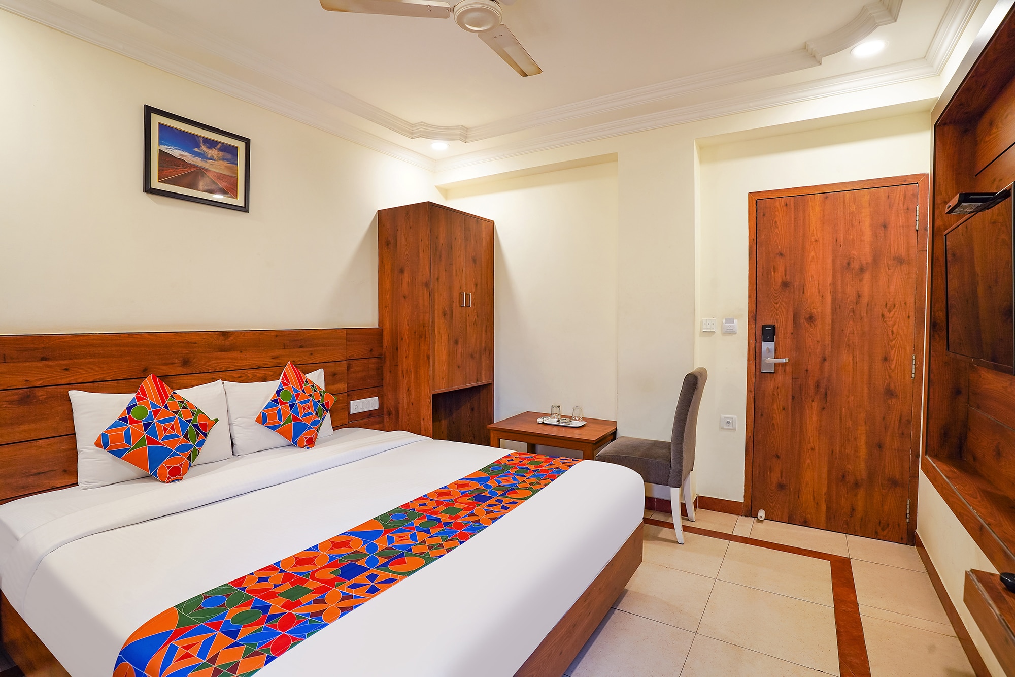 FabHotel Savi Inn - Nr. Mantri Square Mall - Tap to explore photos