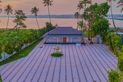 The White Lotus Ashtamudi by VOYE HOMES - Pet Friendly, Varkala