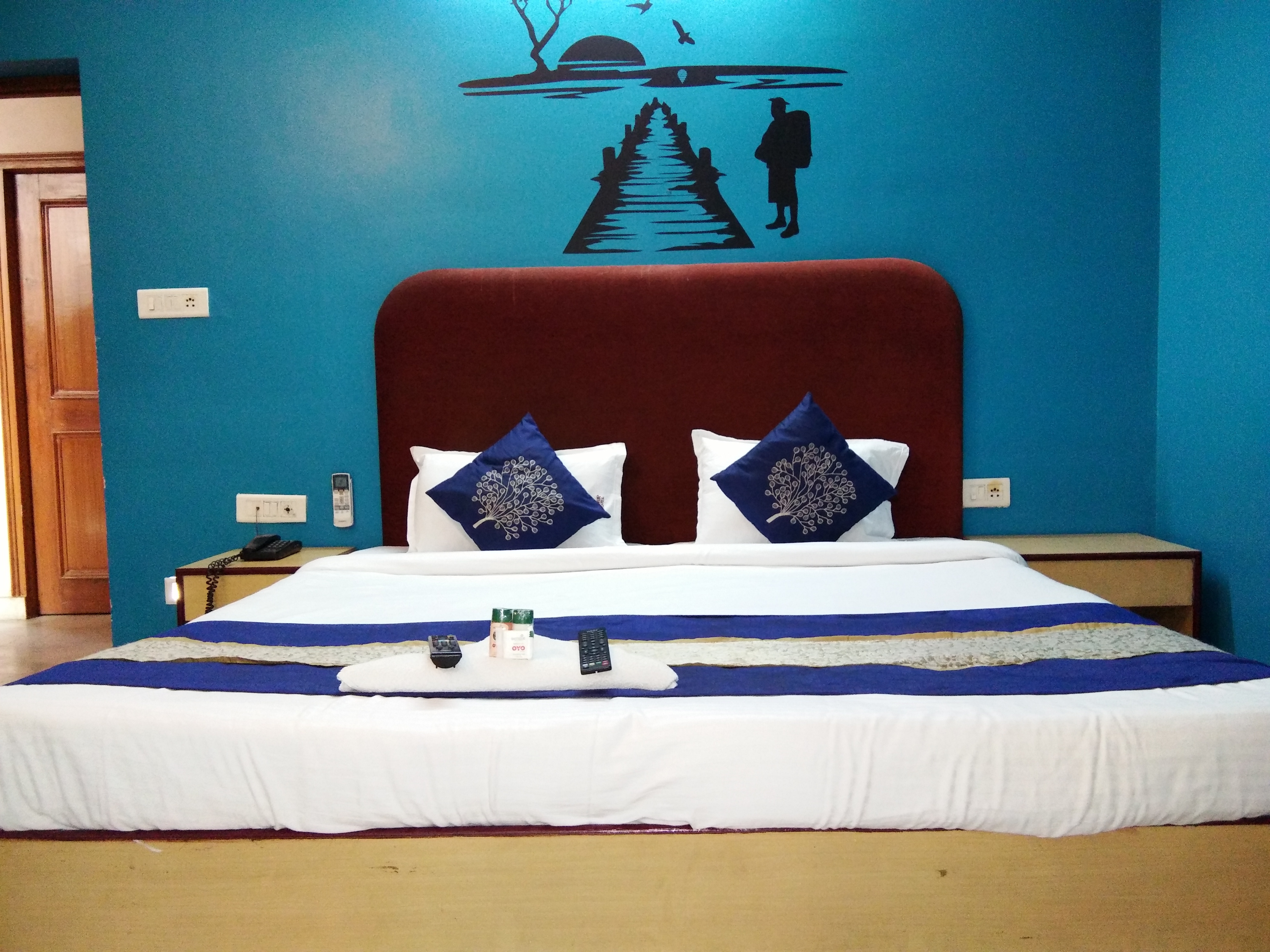 Hotel Mayur - Tap to explore photos