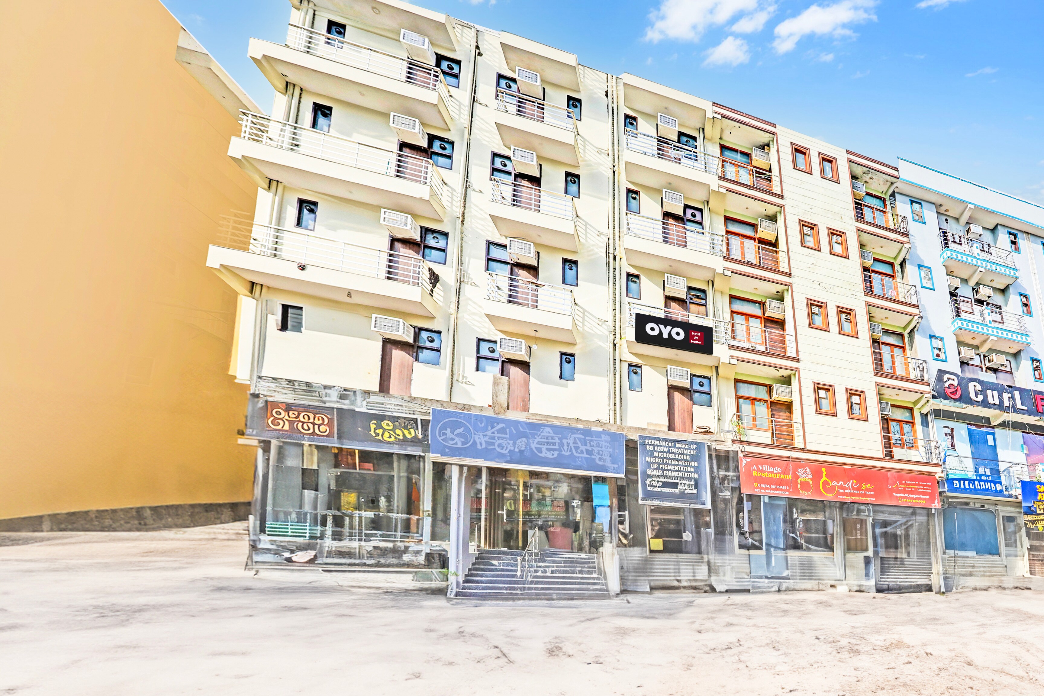Hotel O AV HOMES U BLOCK - Tap to explore photos