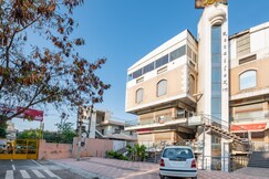 Hotel The Emporio A Boutique Rooms Near Anand Vihar Vaishali, Ghaziabad