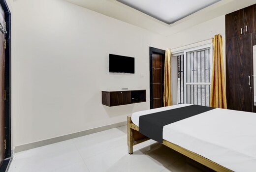 Hotel O Sri Harshitha Grand Near Zudio - Star Bazaar, Kundalhalli Gate