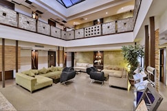 The Seventeen Degree Hotel, Dhanbad