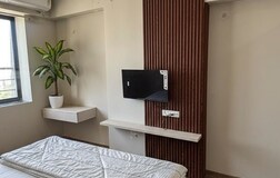 Deluxe room Queen bed