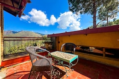 Flames of the Forest Luxury Retreat, Bhowali