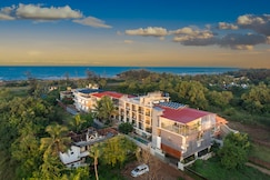 WaveCrest Morjim By Joy Stays, Goa