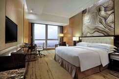 Hilton Zhengzhou, Anyang