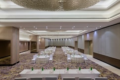Crowne Plaza Ahmedabad City Centre, Ahmedabad