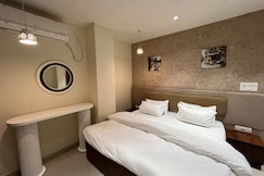 Hill Nest Mountain View Apartments 301, Dehradun