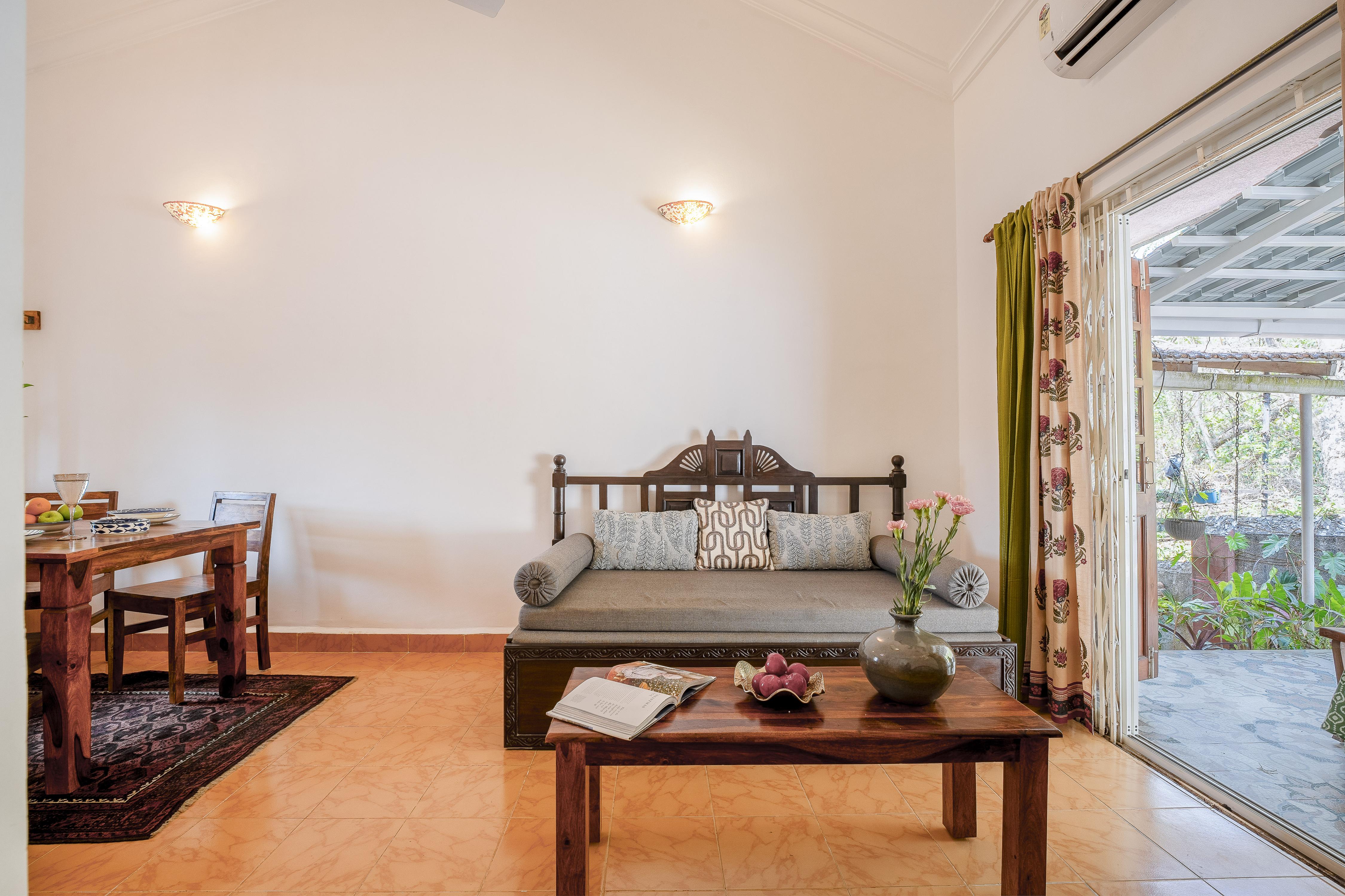 Casa Alba - 1 BHK Cottage, Anjuna - Tap to explore photos