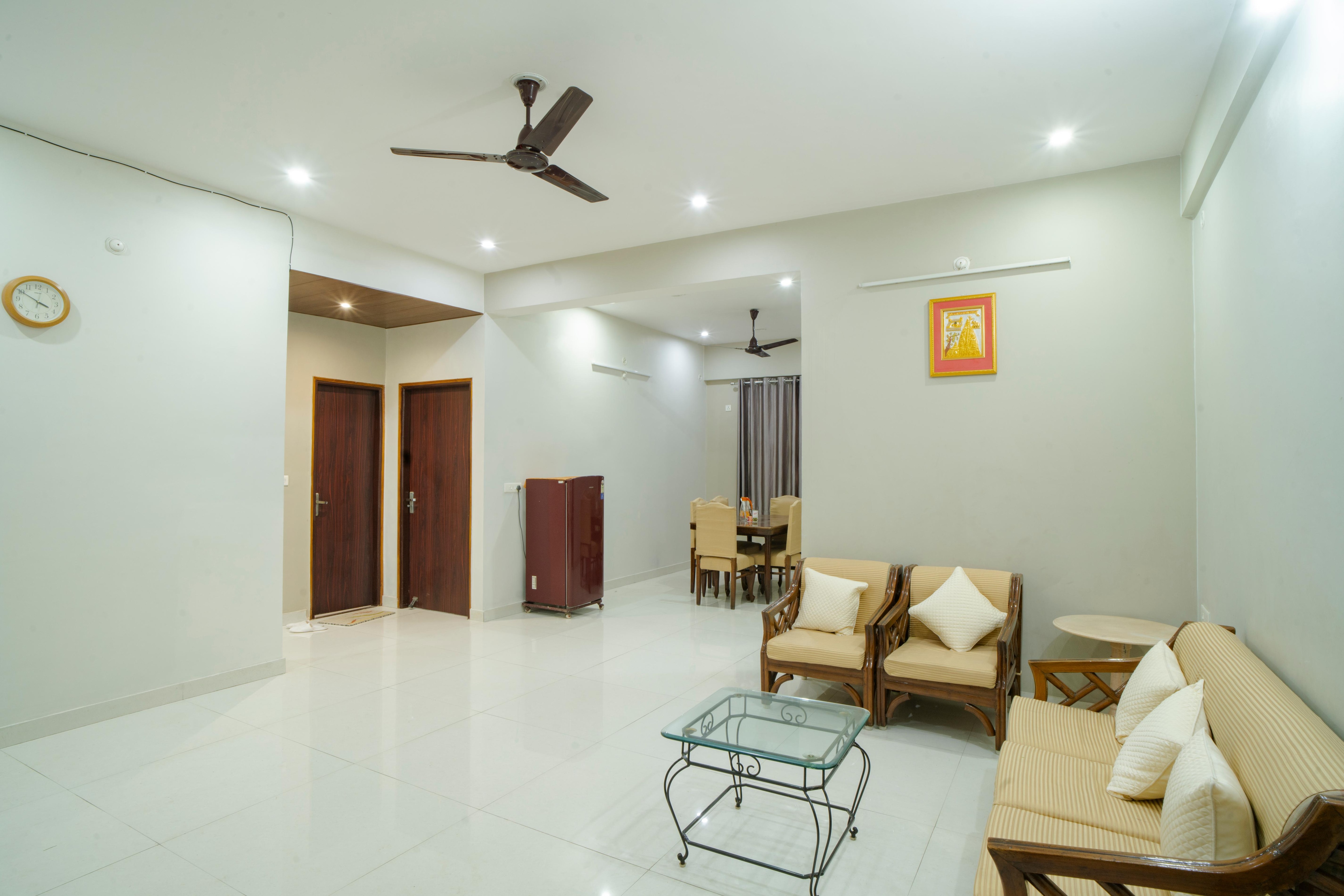 AKSH Shankara (3BHK Fully Furnished flat) Best Location. - Tap to explore photos