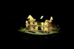 Bastiat Stays Family Duplex Gadagushaini, Anni
