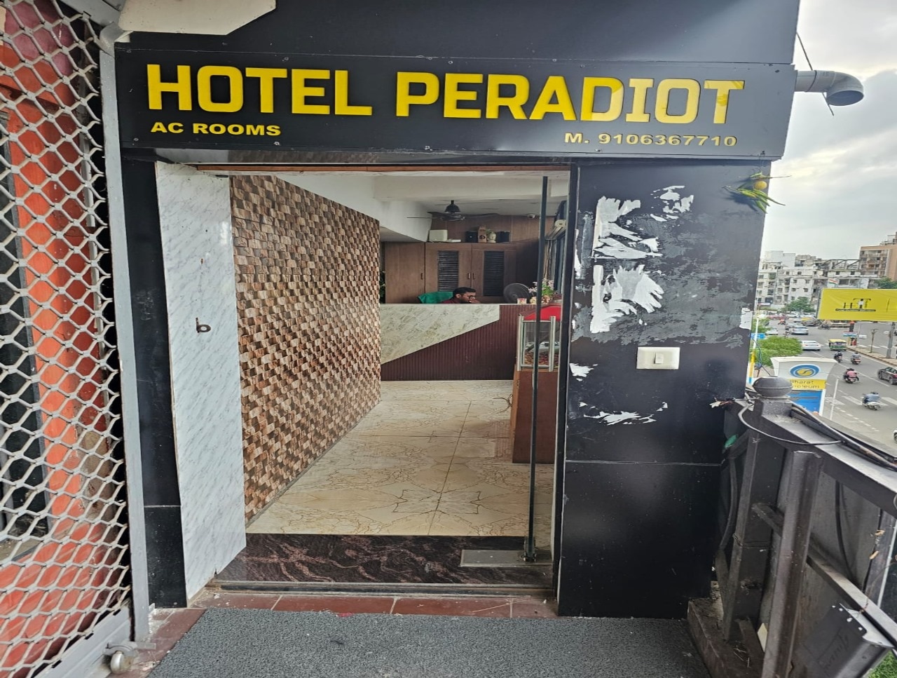 Peradiot Hotel - Tap to explore photos