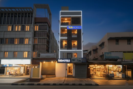 FabHotel Park Service Apartment